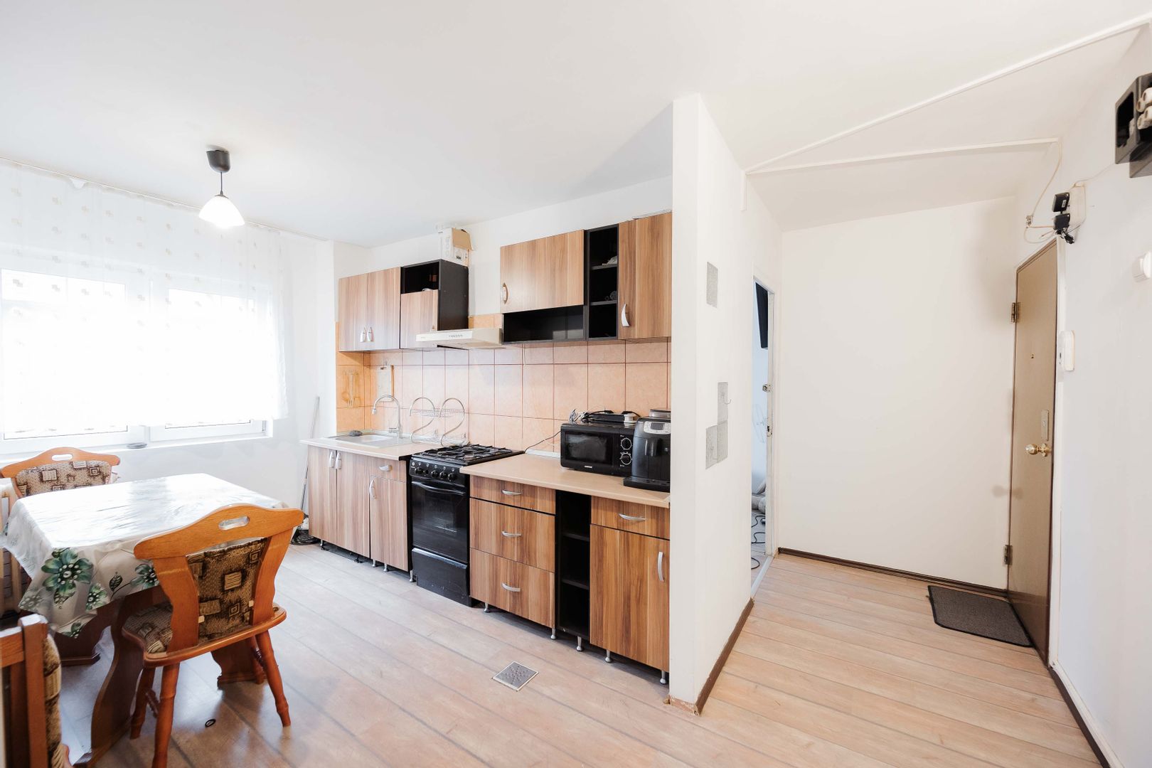 Apartament cu 3 camere de vânzare in cartierul Rogerius | primego.ro