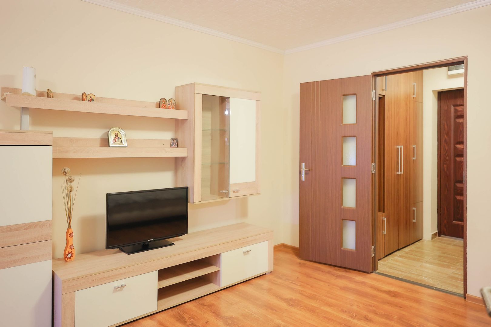 Apartament cu 1 cameră de vânzare în zona Rogerius | primego.ro