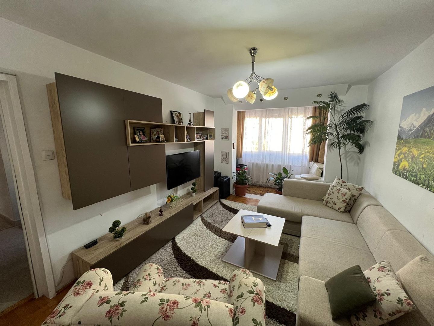 De închiriat apartament 2 camere, Piața Rogerius | primego.ro