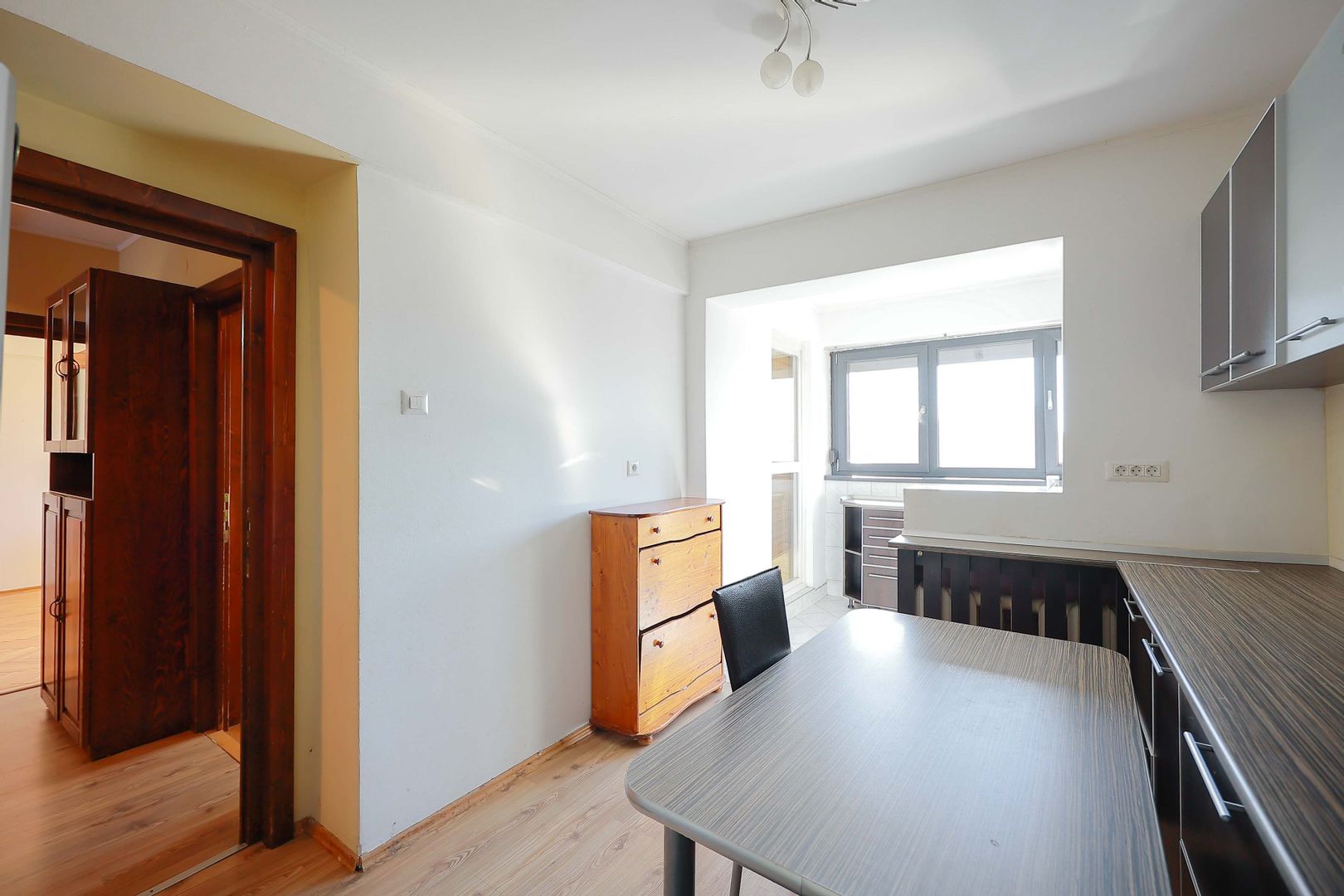 Apartament cu 2 camere de vânzare în zona Ultracentral