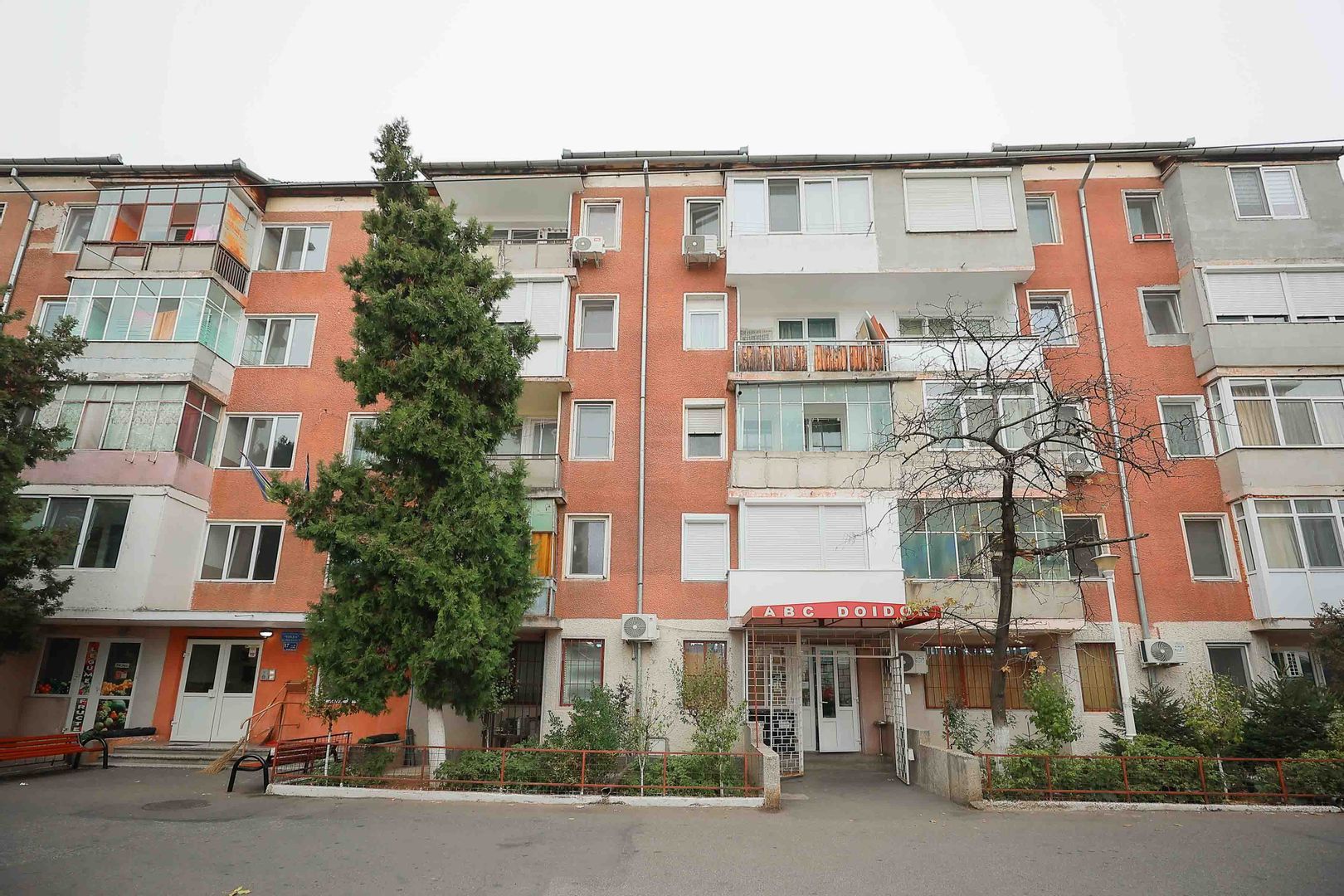 Apartament cu 1 cameră de vânzare în zona Rogerius | primego.ro