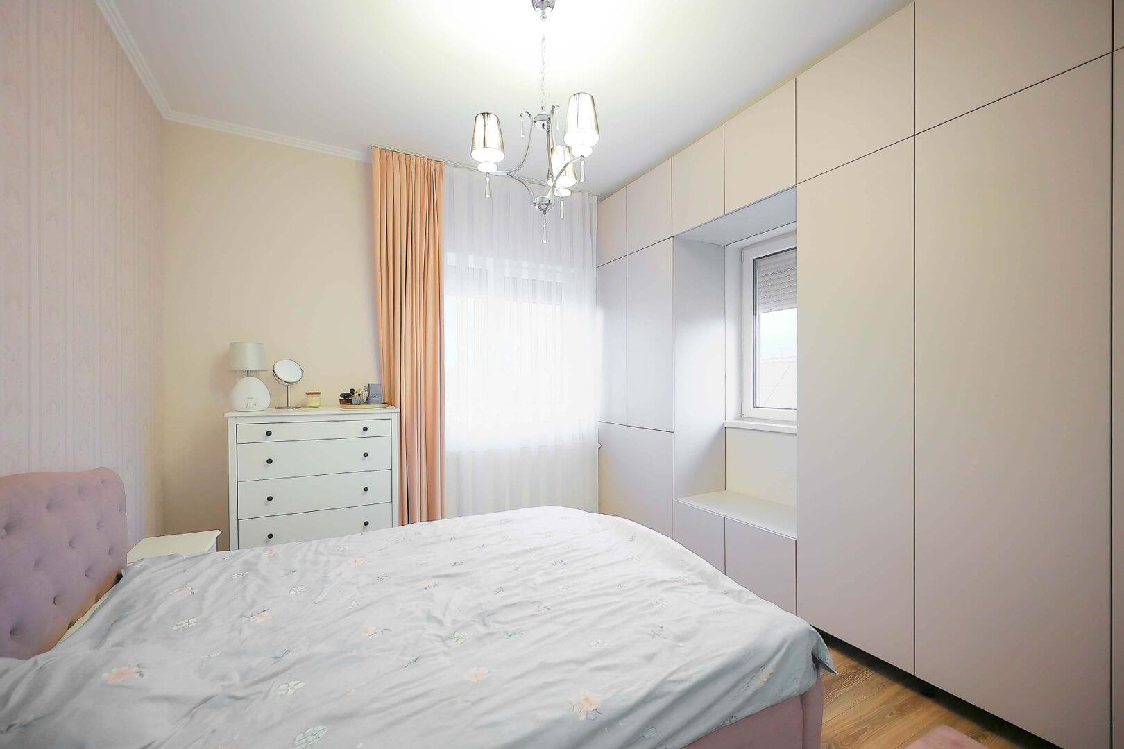 Apartament de Vânzare cu 3 camere și Parcare, Zona Dealuri | primego.ro