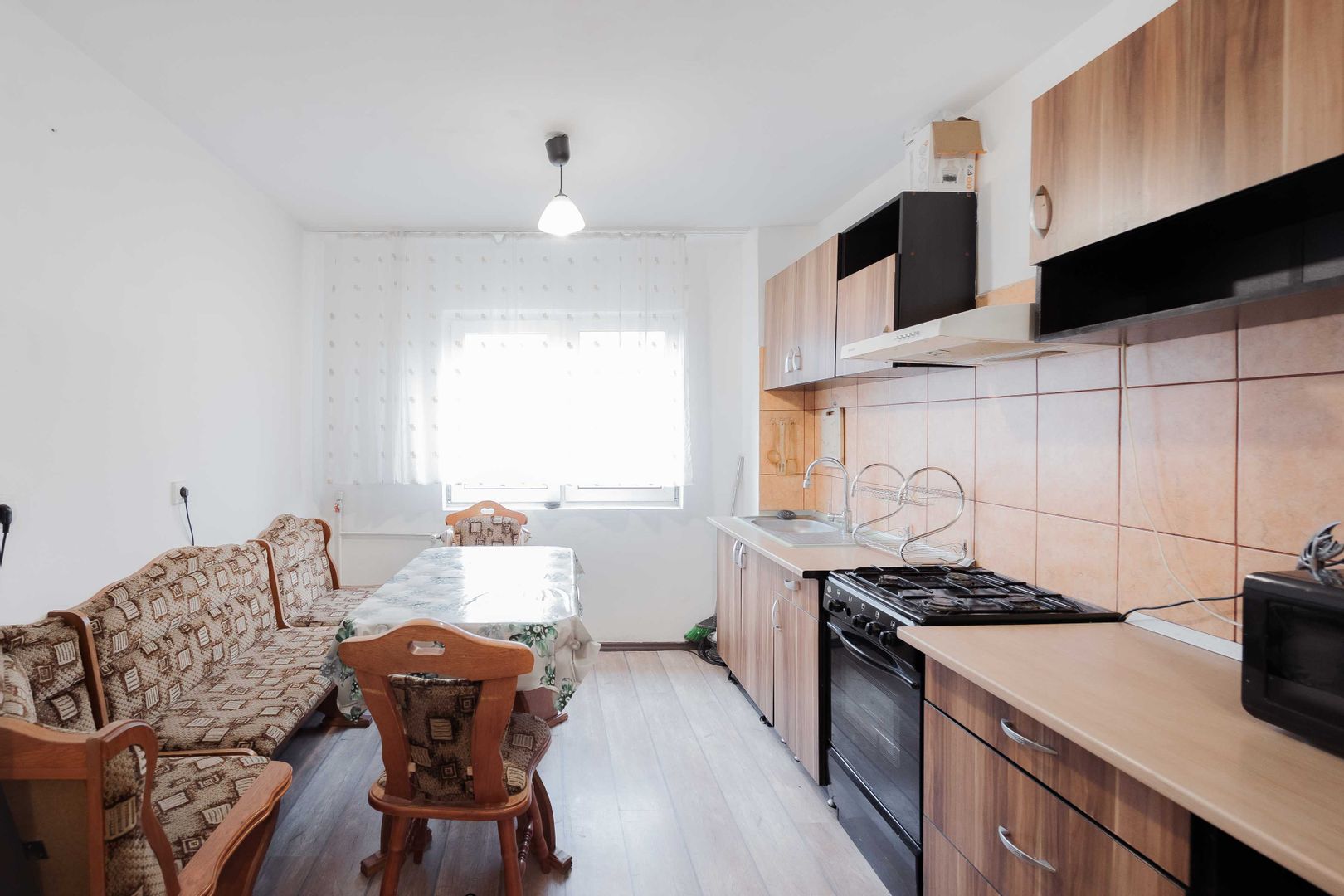 Apartament cu 3 camere de vânzare in cartierul Rogerius | primego.ro