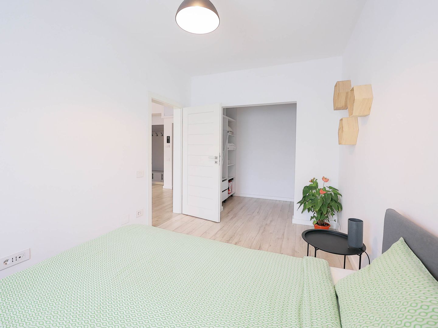 Apartament cu 2 camere de închiriat în Cartierul Luceafărul | primego.ro