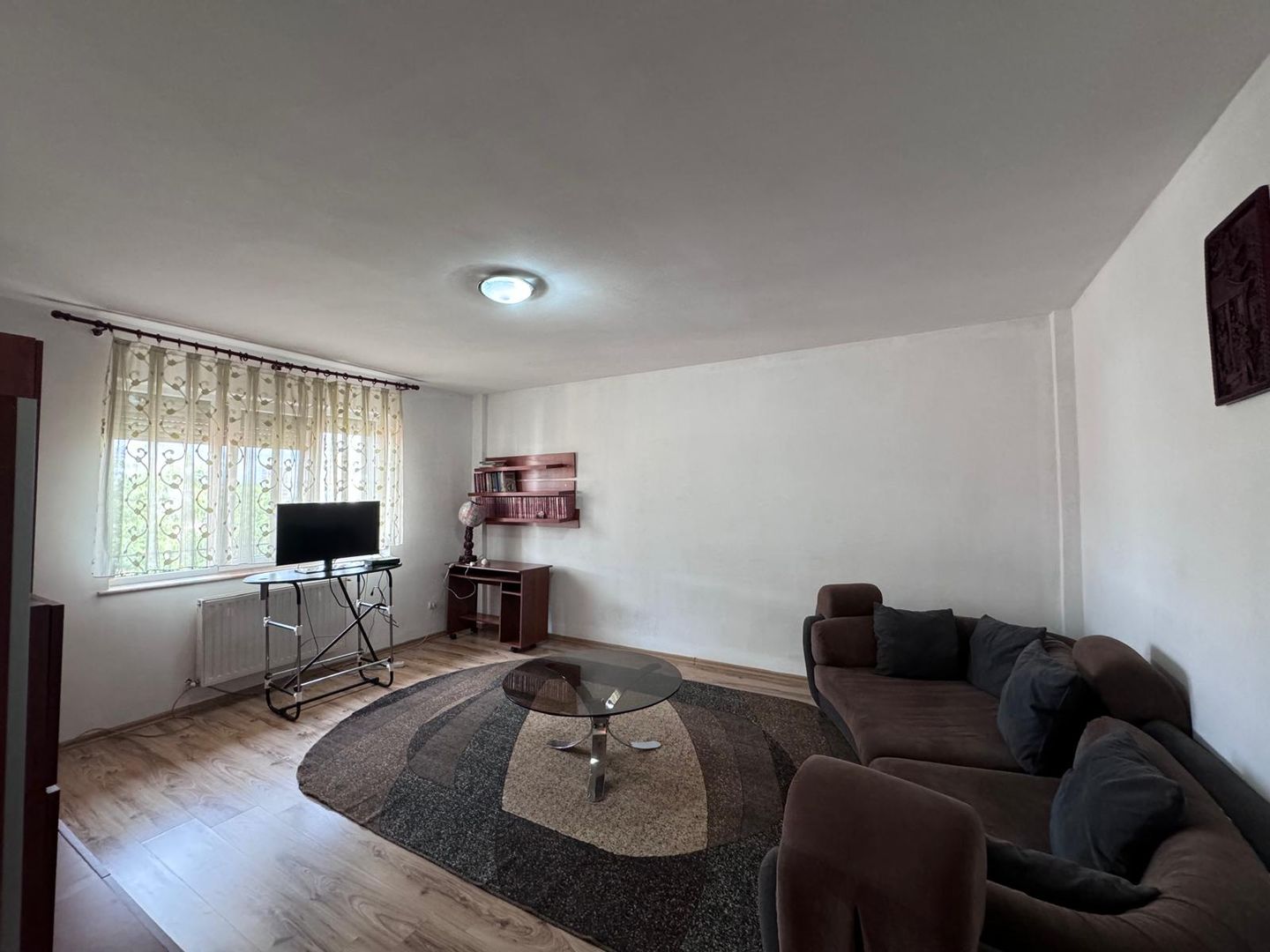 Apartament cu 2 Camere, De Închiriat, Zona Ioșia | primego.ro