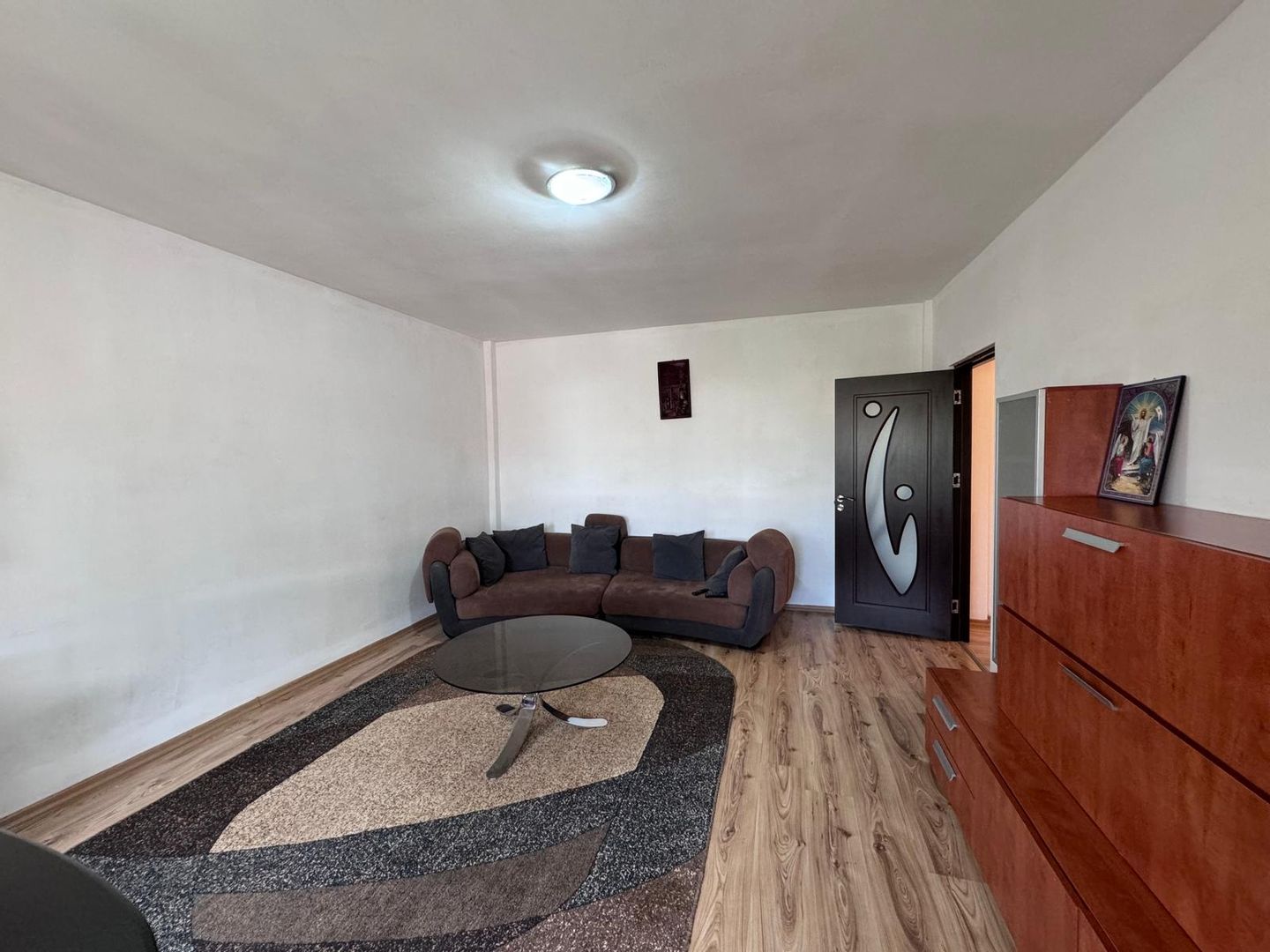 Apartament cu 2 Camere, De Închiriat, Zona Ioșia | primego.ro