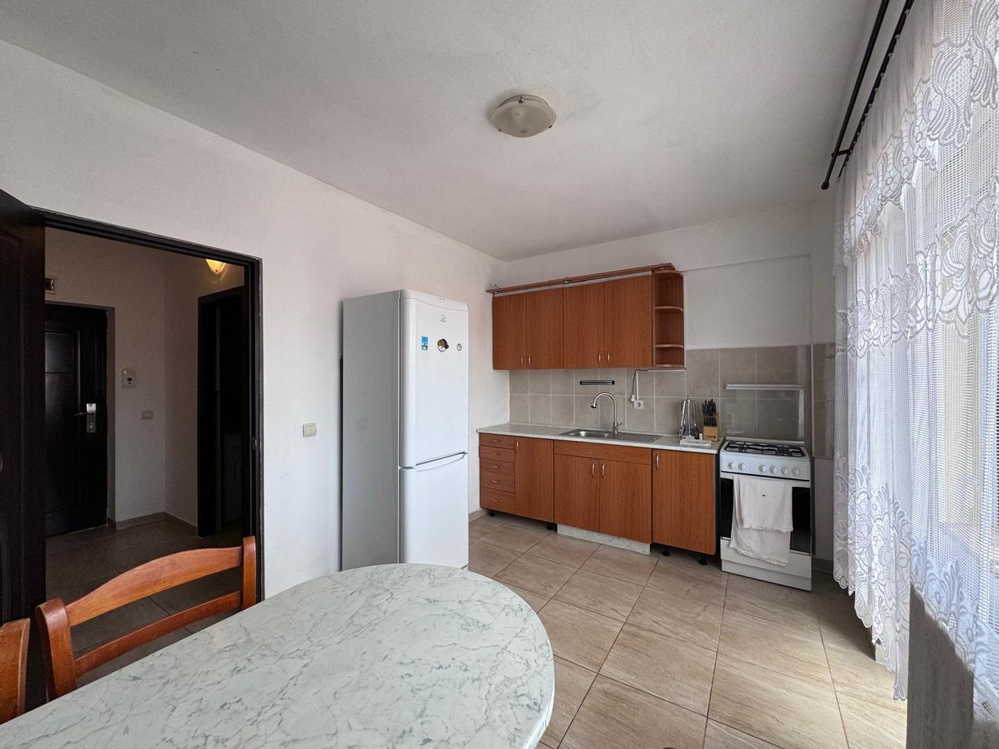 Apartament cu 2 Camere, De Închiriat, Zona Ioșia | primego.ro