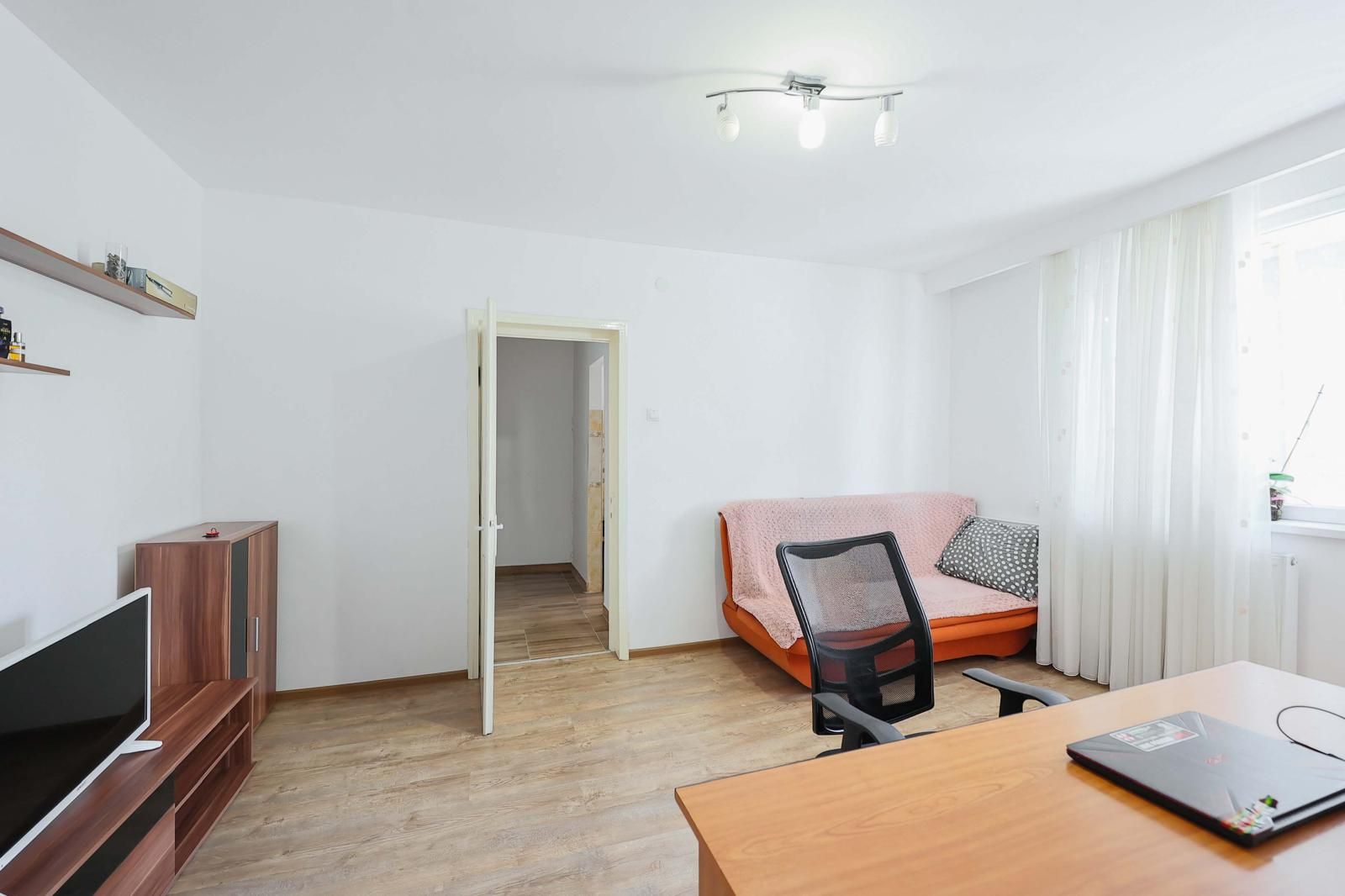 Apartament 2 camere de vânzare, zona Decebal, Oradea | primego.ro