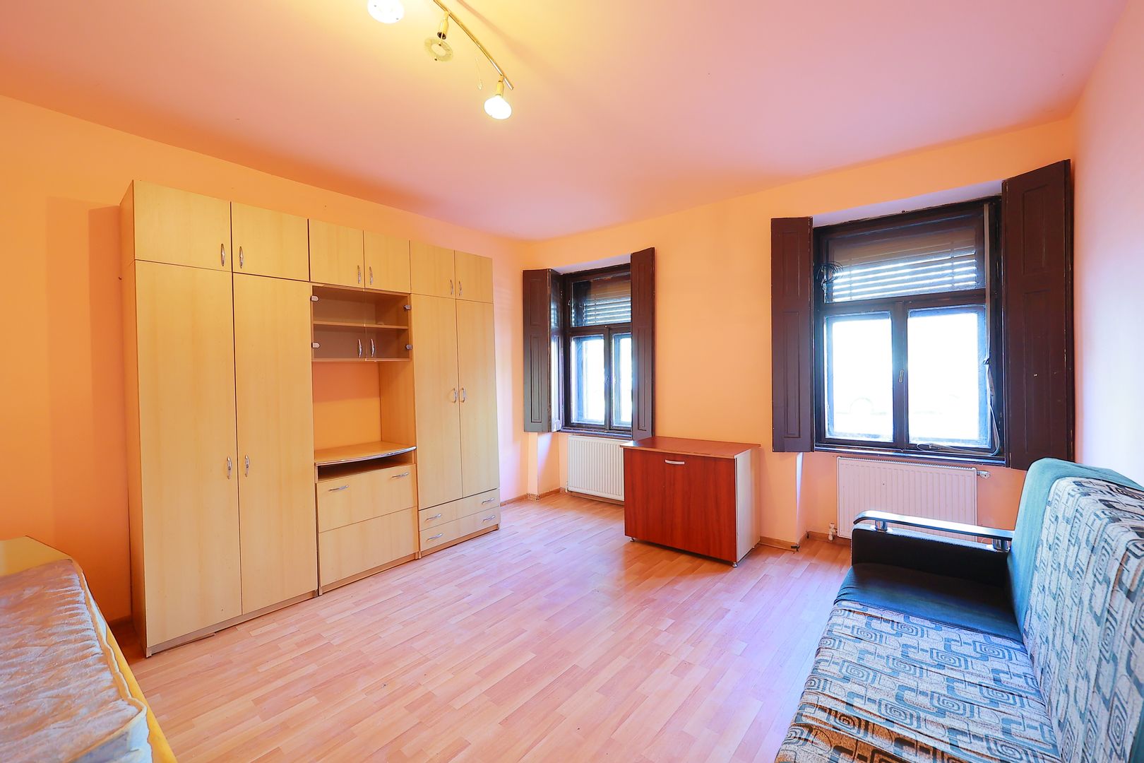 Apartament cu 2 camere de vânzare în zona Ultracentral | primego.ro