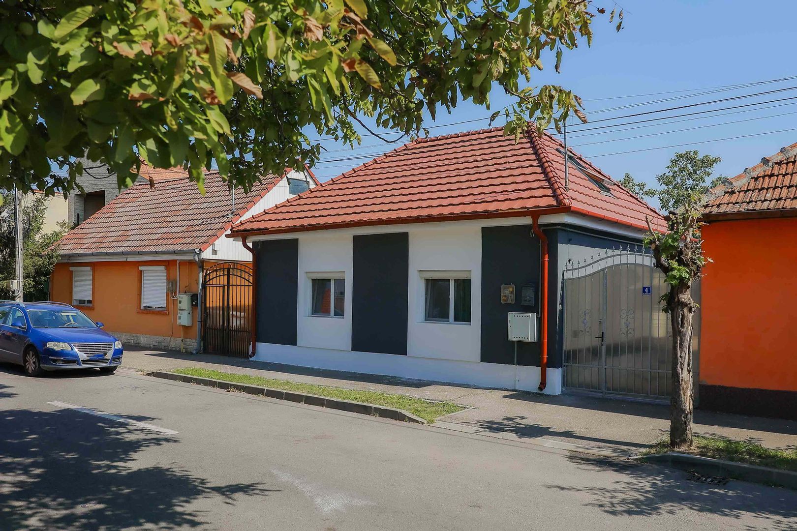 Casă / Vilă cu 5 camere de vânzare în zona Ioșia | primego.ro