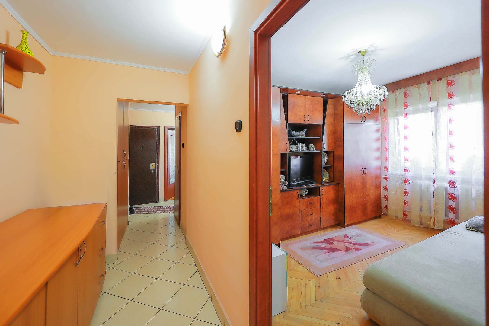 Apartament 3 Camere, Zonă Fără Trafic/Liniștită, Dragoș Vodă, Vânzare | primego.ro