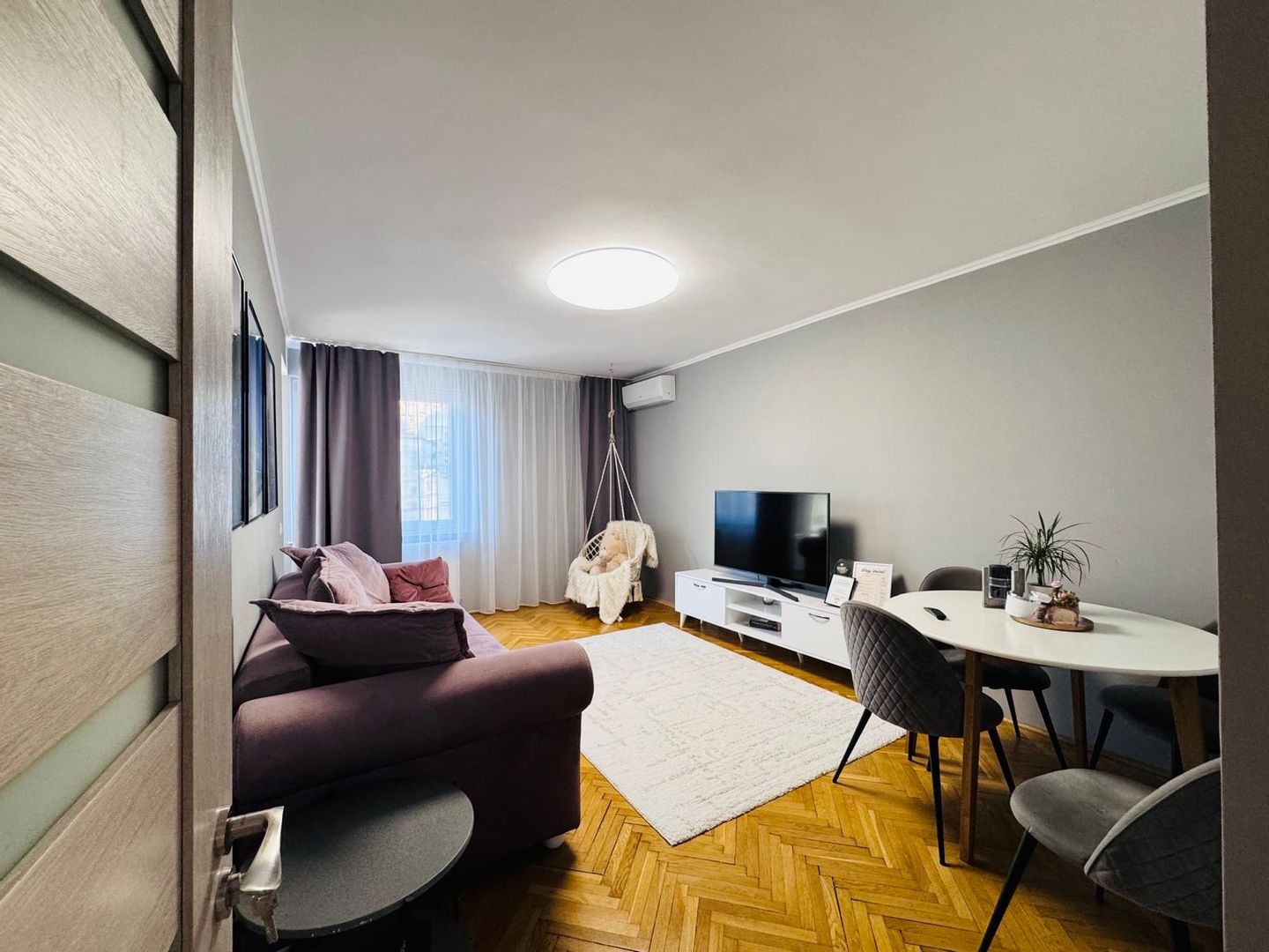 Apartament cu 3 camere de închiriat în zona Ioșia | primego.ro