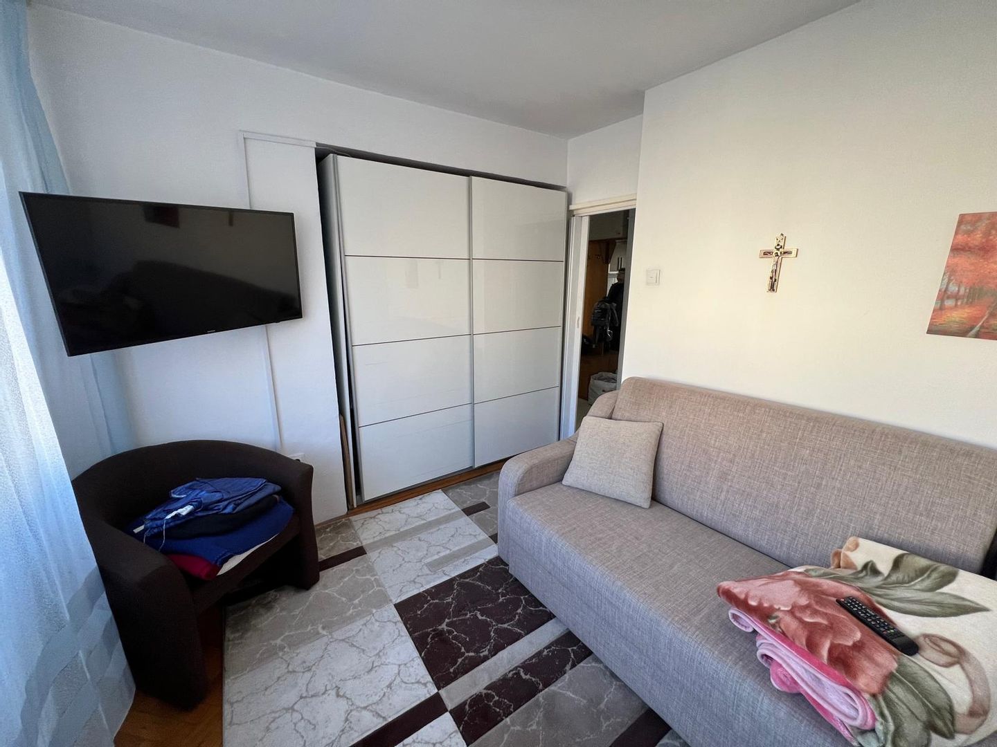 De închiriat apartament 2 camere, Piața Rogerius | primego.ro