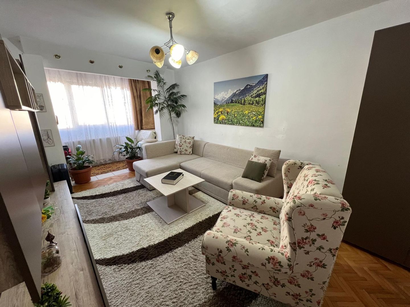 De închiriat apartament 2 camere, Piața Rogerius | primego.ro